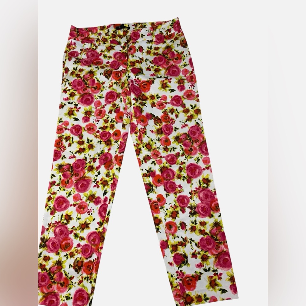 Ann Taylor Floral Cropped Pants in White, Pink, Green